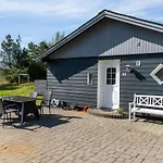 Glenna - 1-8km From The Sea By Interhome