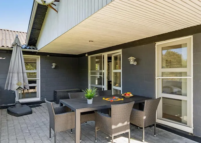 Prázdninový dům Glenna - 1-8km From The Sea By Interhome